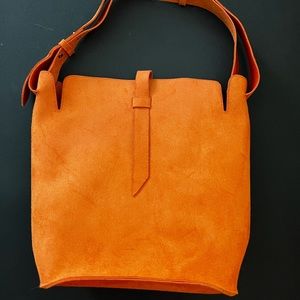 GEIR NESS Orange Bucket Handbag Purse Bag Vegan Leather Adjustsble w Coin Purse